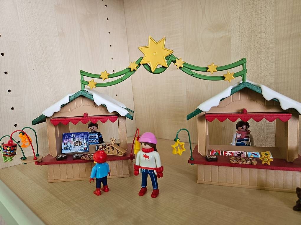 Spielzeuge: Playmobil Weihnachtsmarkt – Gebraucht aus Neudorf von Vogelhof 2