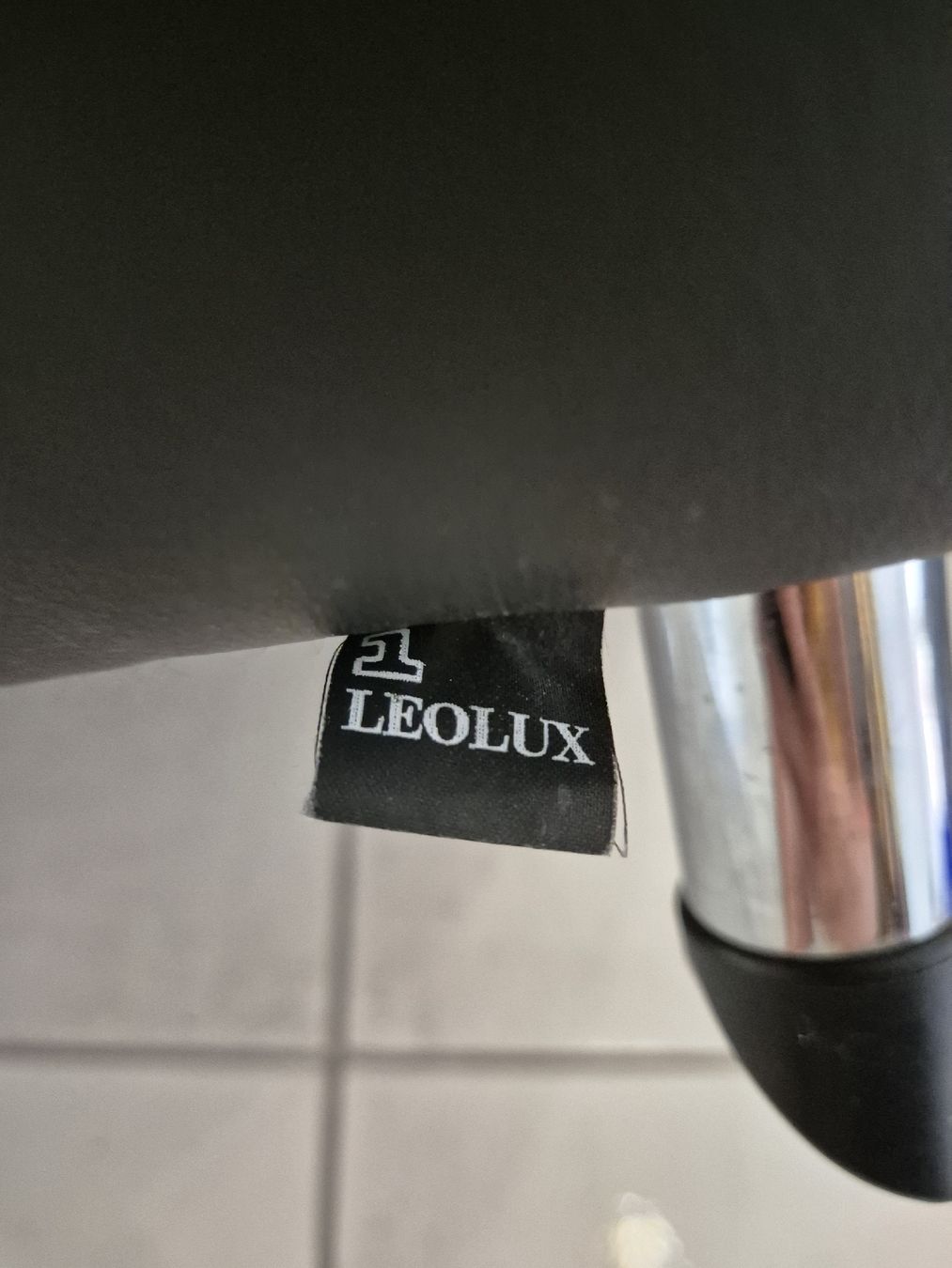 Leolux Poltrone: Leolux Pallone Sessel  – Usato da Kollbrunn venduto da guernsey11 2