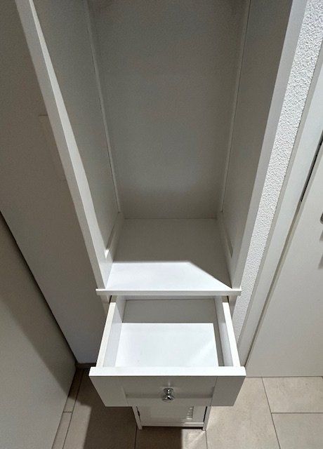 Armadi: Badezimmer-Hochschrank – Usato da Buch am Irchel venduto da 19HCD21 8