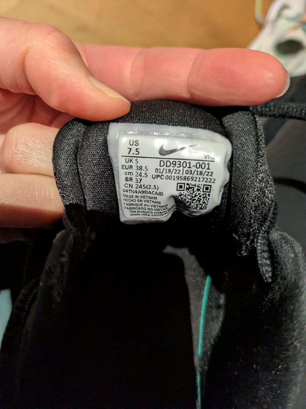 Nike Scarpe da uomo: Nike Turnschuh Gr. 38.5 – Usato da Pfäffikon ZH venduto da some82 3