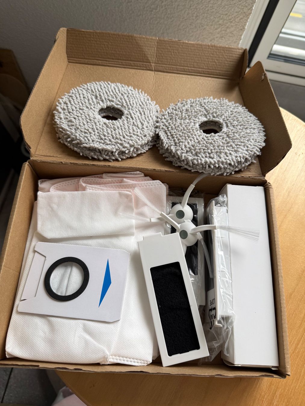 Ecovacs Aspirapolveri & Accessori: ECOVACS Deebot T20 Omni – Usato da Bülach venduto da Katha28 2