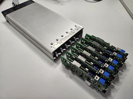 Modulares Netzteil Excelsys mit 6 Modulen