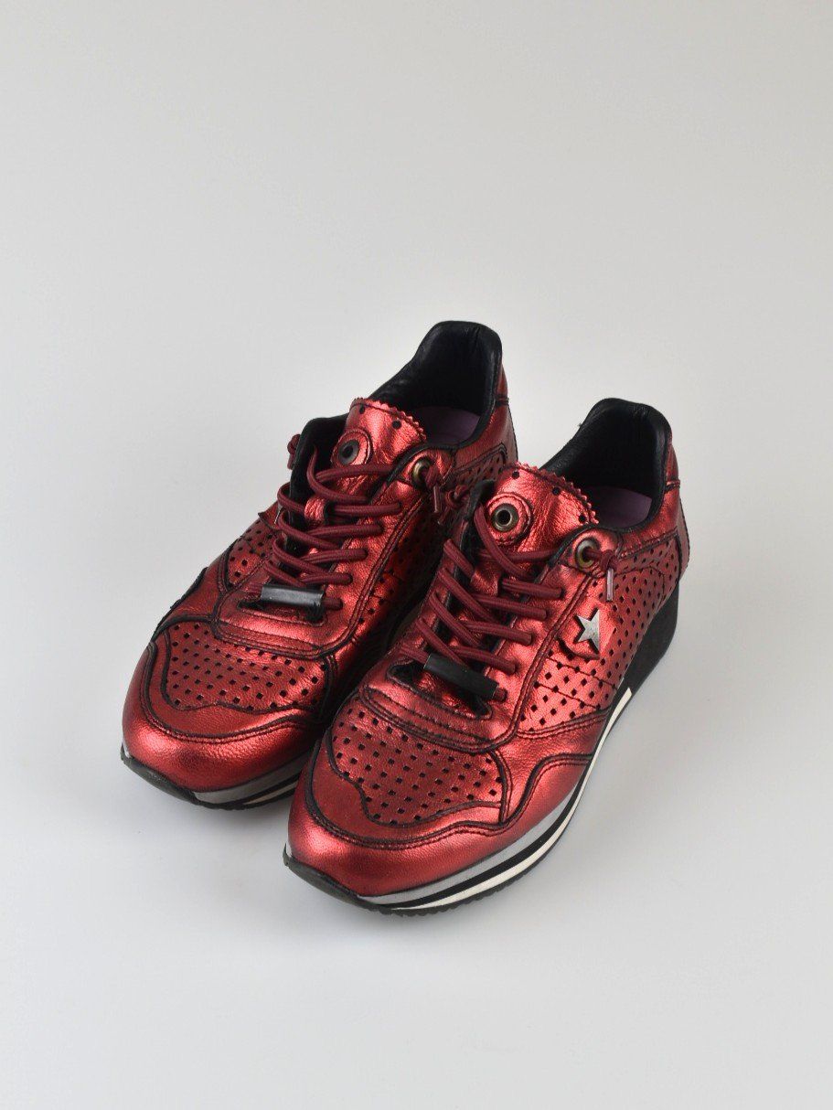 Walder Chaussures femmes: 1874 Walder Sneaker, Gr.40, rot metallic – D'occasion à Nürensdorf par 2ND_STORY