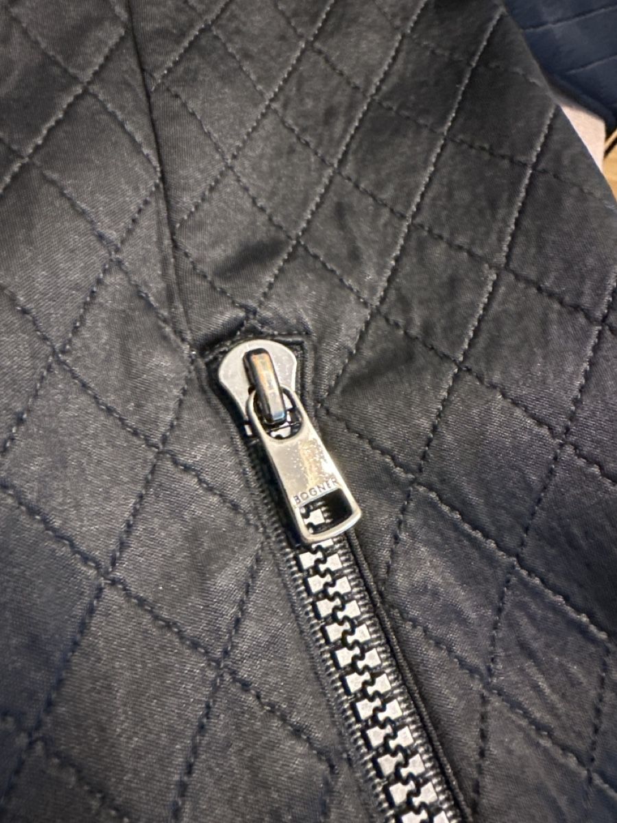 Bogner Maglioni & Felpe: Bogner Quilted Zip Jacket Black good condition – Usato da Zürich venduto da annacoda 1