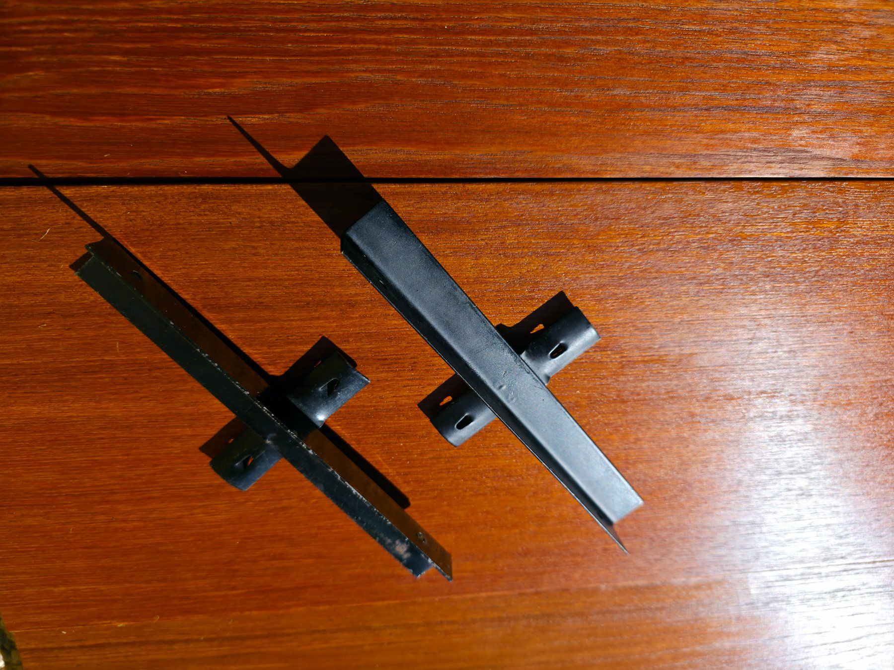 Scaffali: Mid Century  Teak Teleskopregal – Usato da Haslen AI venduto da Vintagelix 7