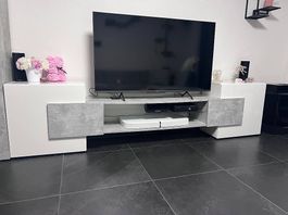 Lowboard/Wohnwand zu verkaufen