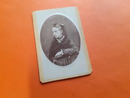 SCHWIIZER JUGEND DAZUMAL - GIOVANE DONNA - BELLINZONA