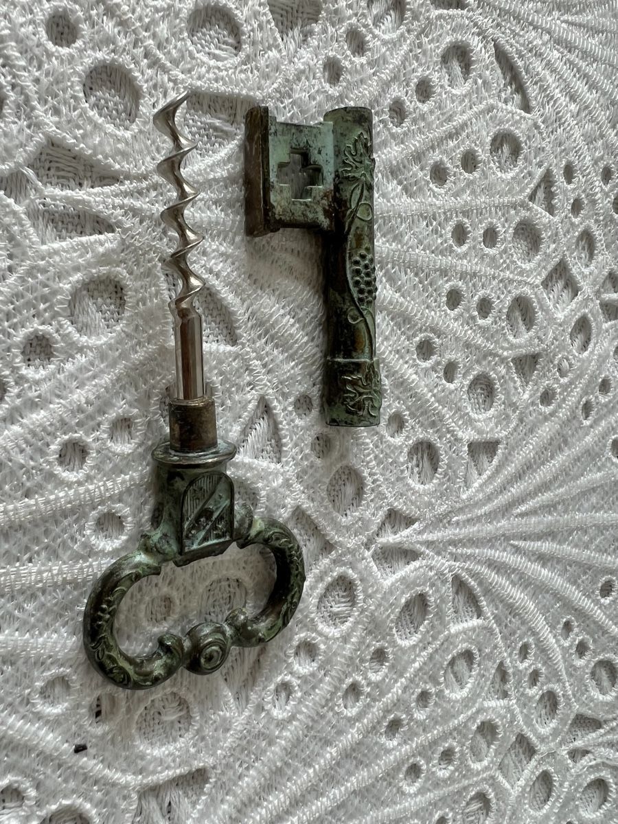Flaschenöffner & -verschlüsse: Vintage Korkenzieher Flaschenöffner Ca 12cm – Gebraucht aus Frenkendorf von Only1 5