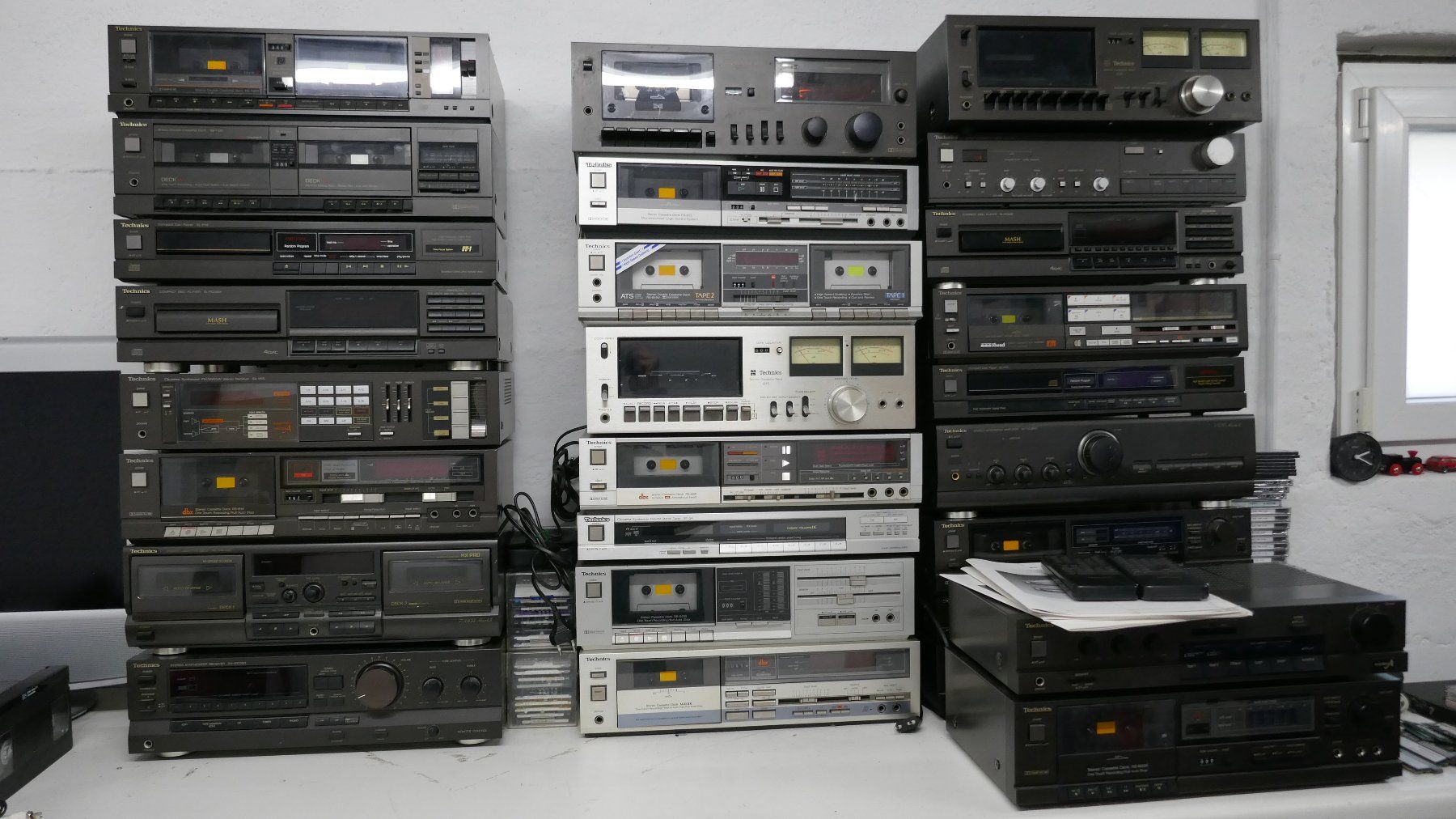 Technics Amplificatori: Riesiges Konvolut an Technics Hifi-Komponenten – Usato da Wenslingen venduto da FairlightCMI