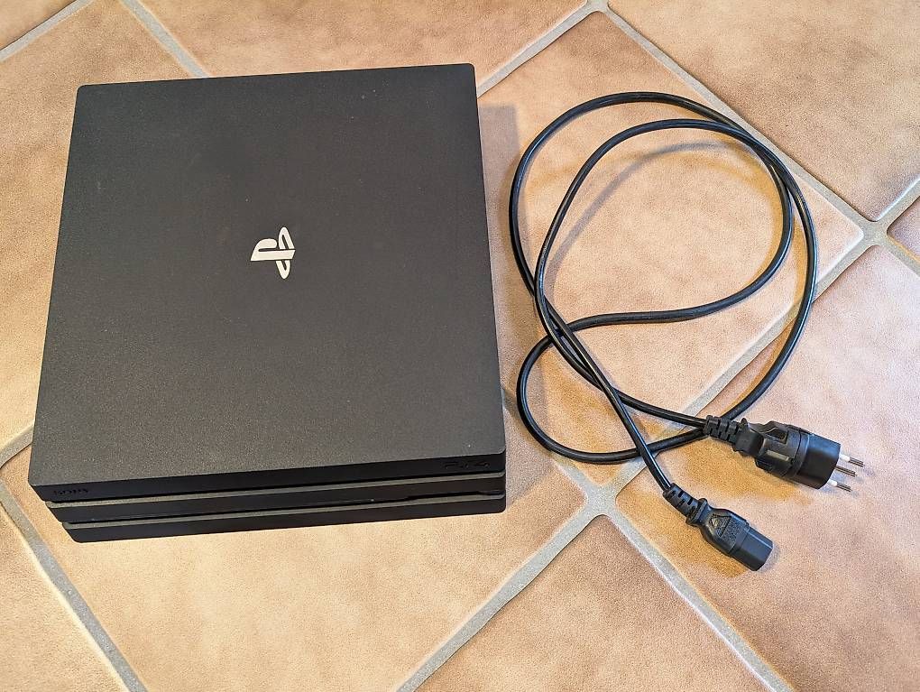 Casques audio: PlayStation 4 mit Headset – D'occasion à Höri par Makumba2 3