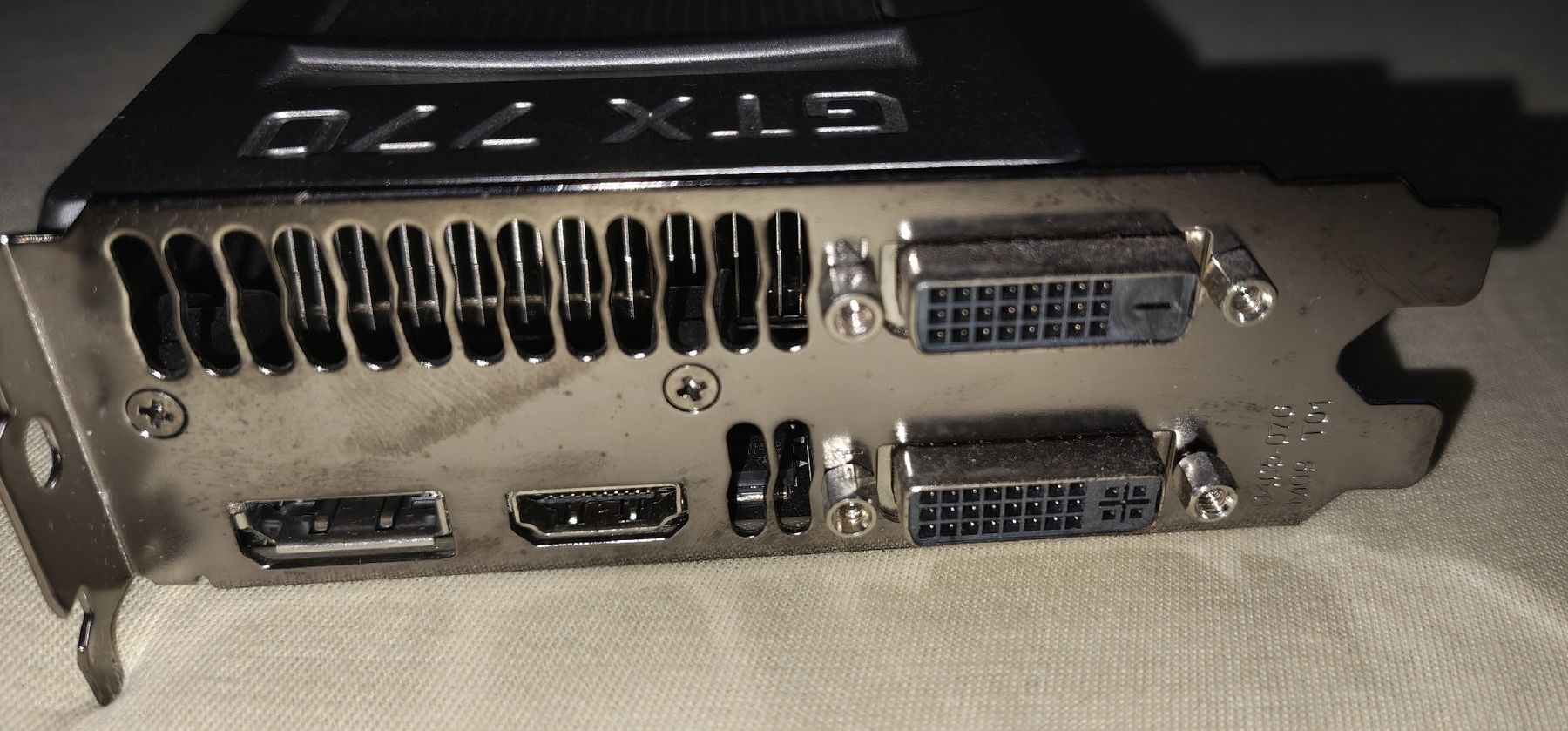 Nvidia Schede grafiche: Carte graphique GE FORCE GTX770 – Usato da Grand-Lancy venduto da Pingpong2005 3