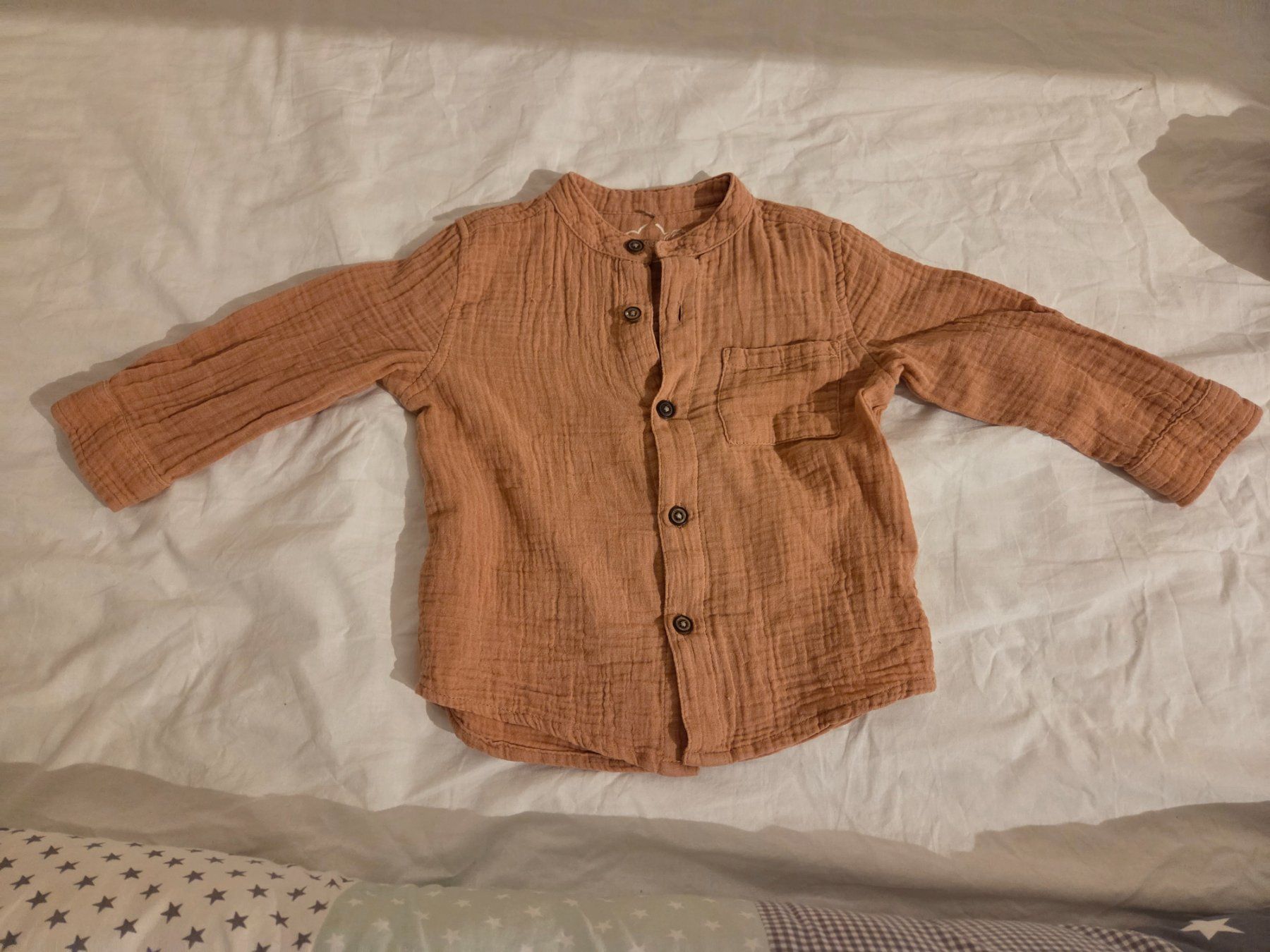 Hemden, T-Shirts & Polos: Langarmshirt Gr. 80 (rostrot) – Gebraucht aus Bremgarten AG von sabrownie 1