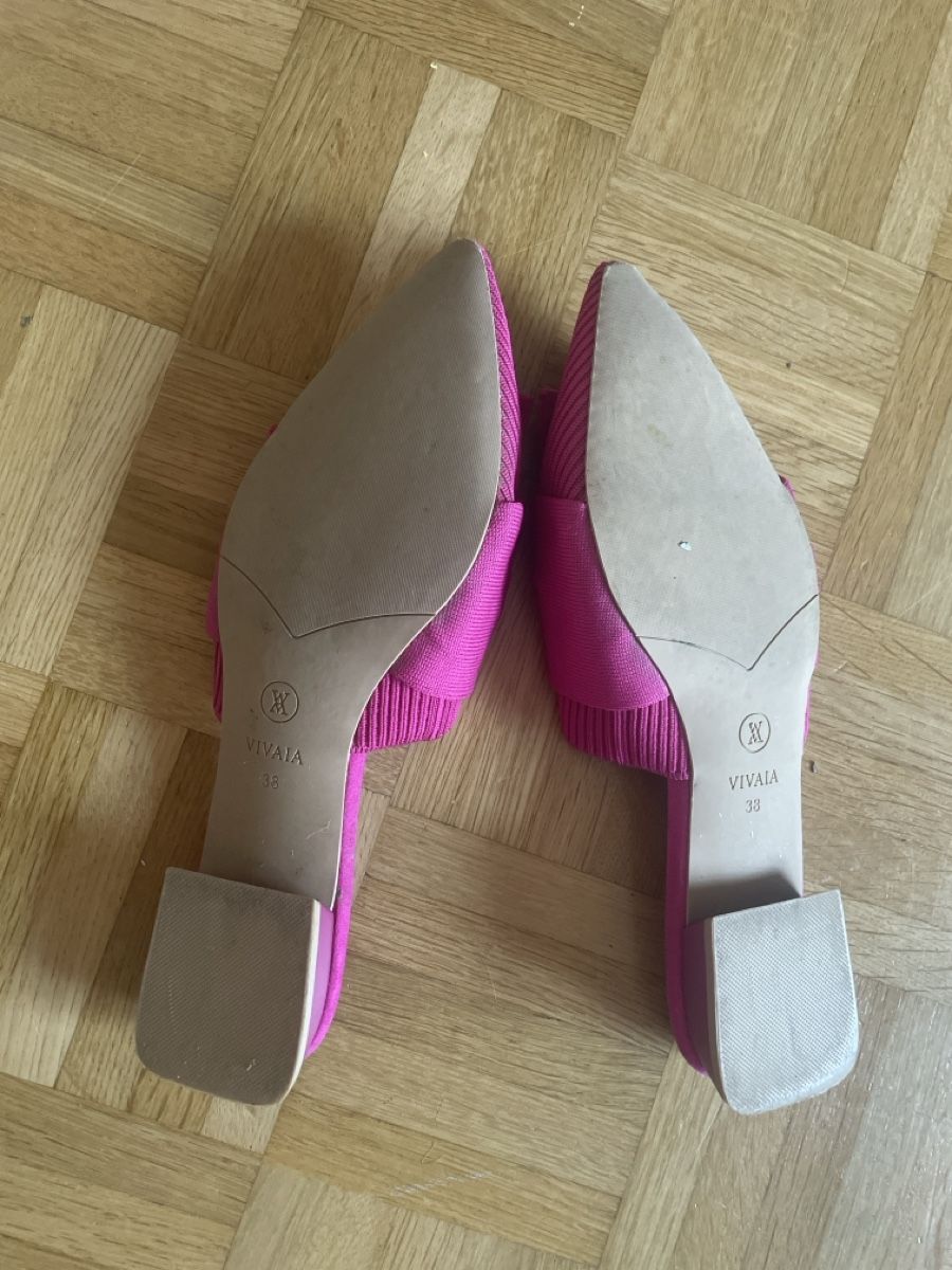 Vivaia Damenschuhe: vivaia mules – Gebraucht aus Oberwil b. Zug von gone_minimal 1