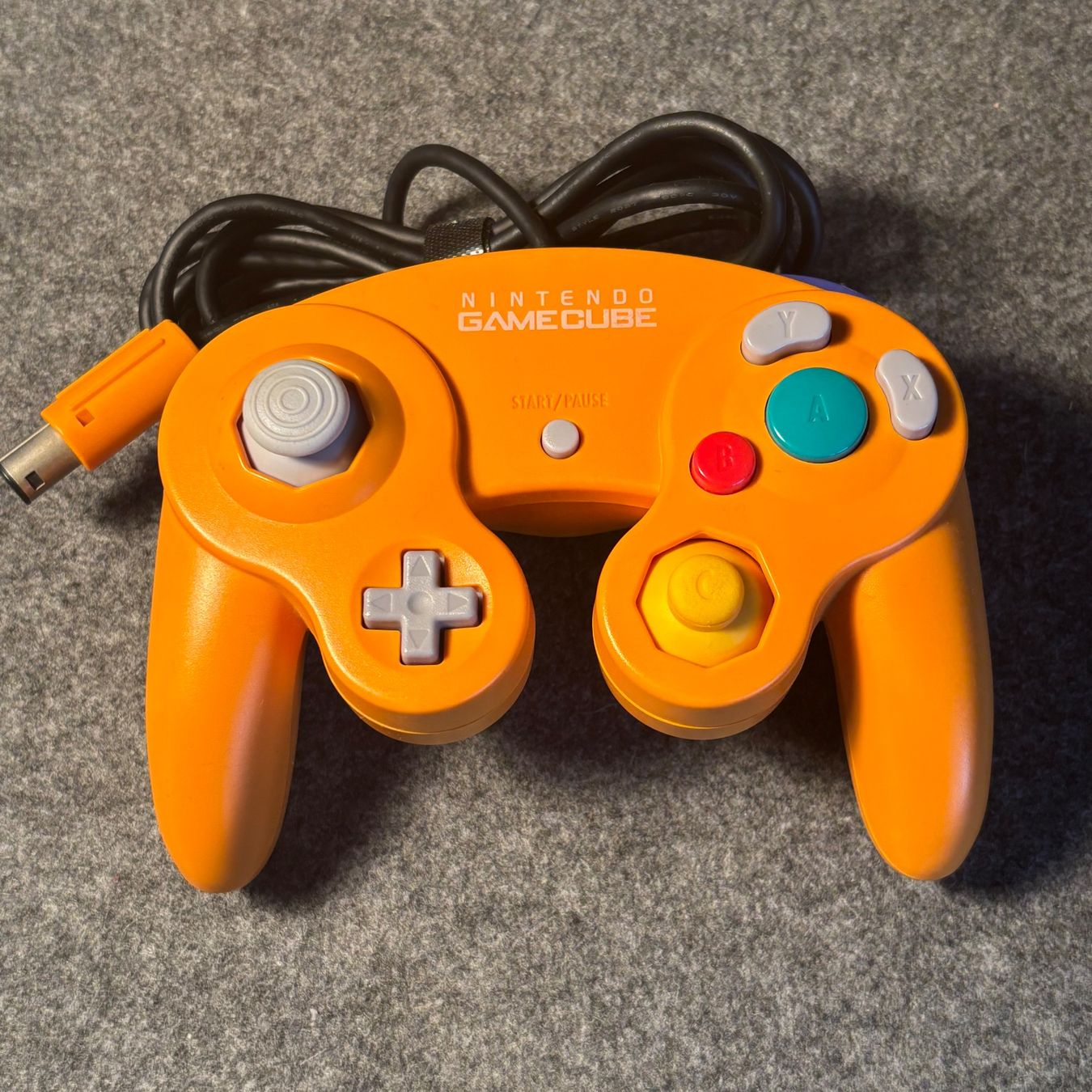 Nintendo Controller: 1 x Gamecube Controller Original Orange – Usato da Mollis venduto da GamingCorner