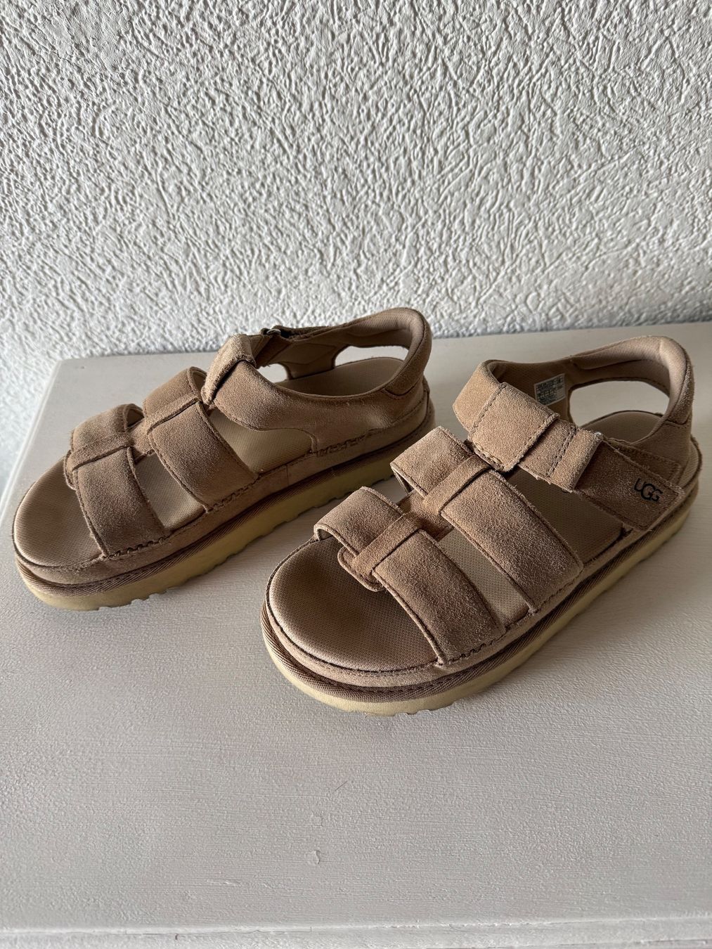 Ugg Scarpe da donna: Sandales à plateau UGG taille 39 – Usato da Céligny venduto da kimag1 5