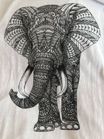T-Shirt weiss mit Elefanten Motiv gebraucht