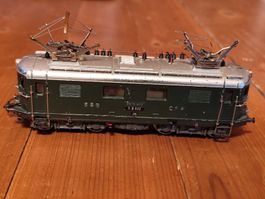 Märklin H0 RE 800 – Rarität der SBB Re 4/4 I – Guss-Modell 