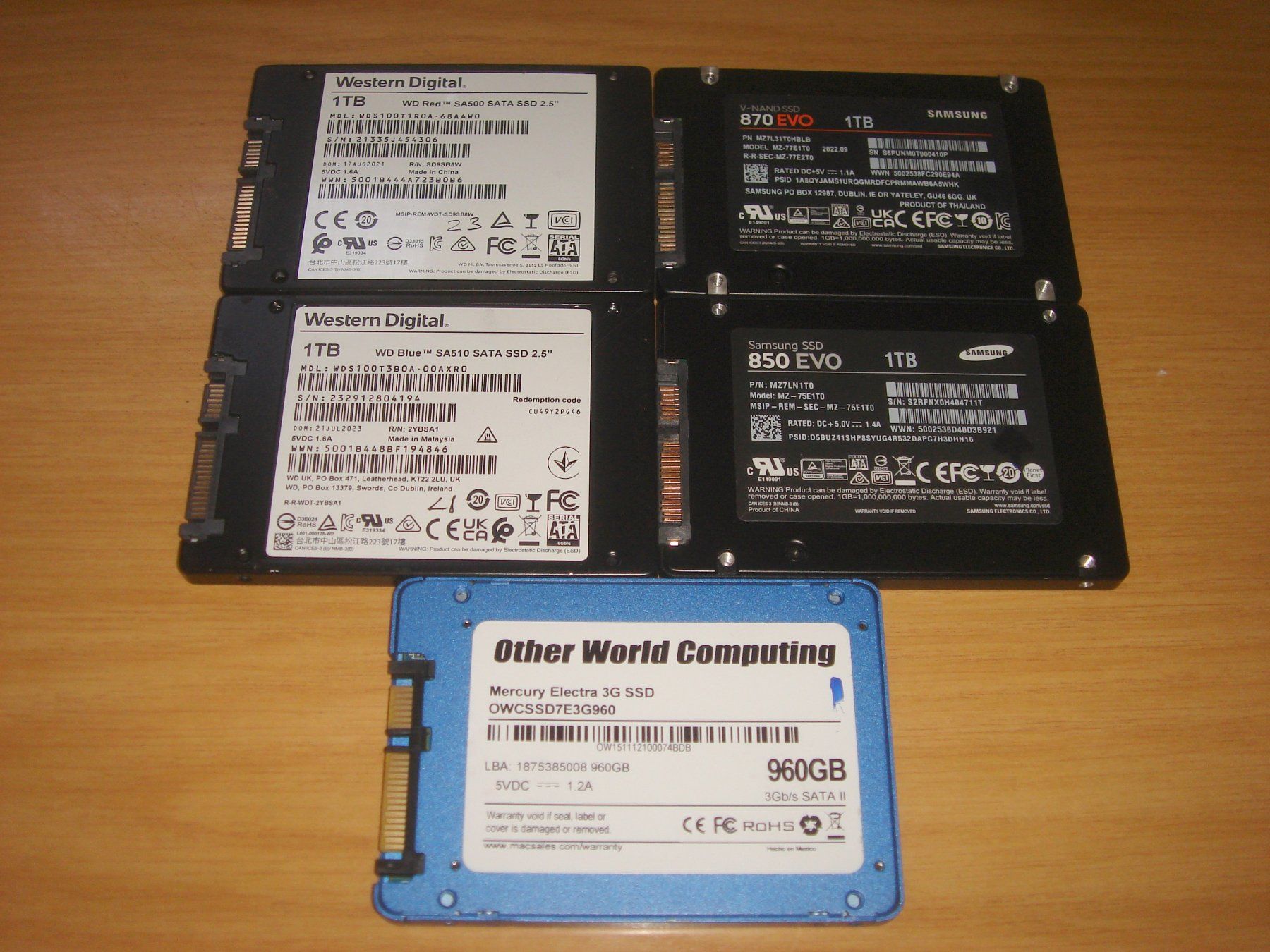 Harddisks: 960gb ssd. Wenig stunden. Details siehe Bildern. – Gebraucht aus St. Gallen von pc-sg 3