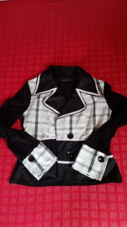 Leichter Blazer Bluse mit raffinierten Details, Grösse L