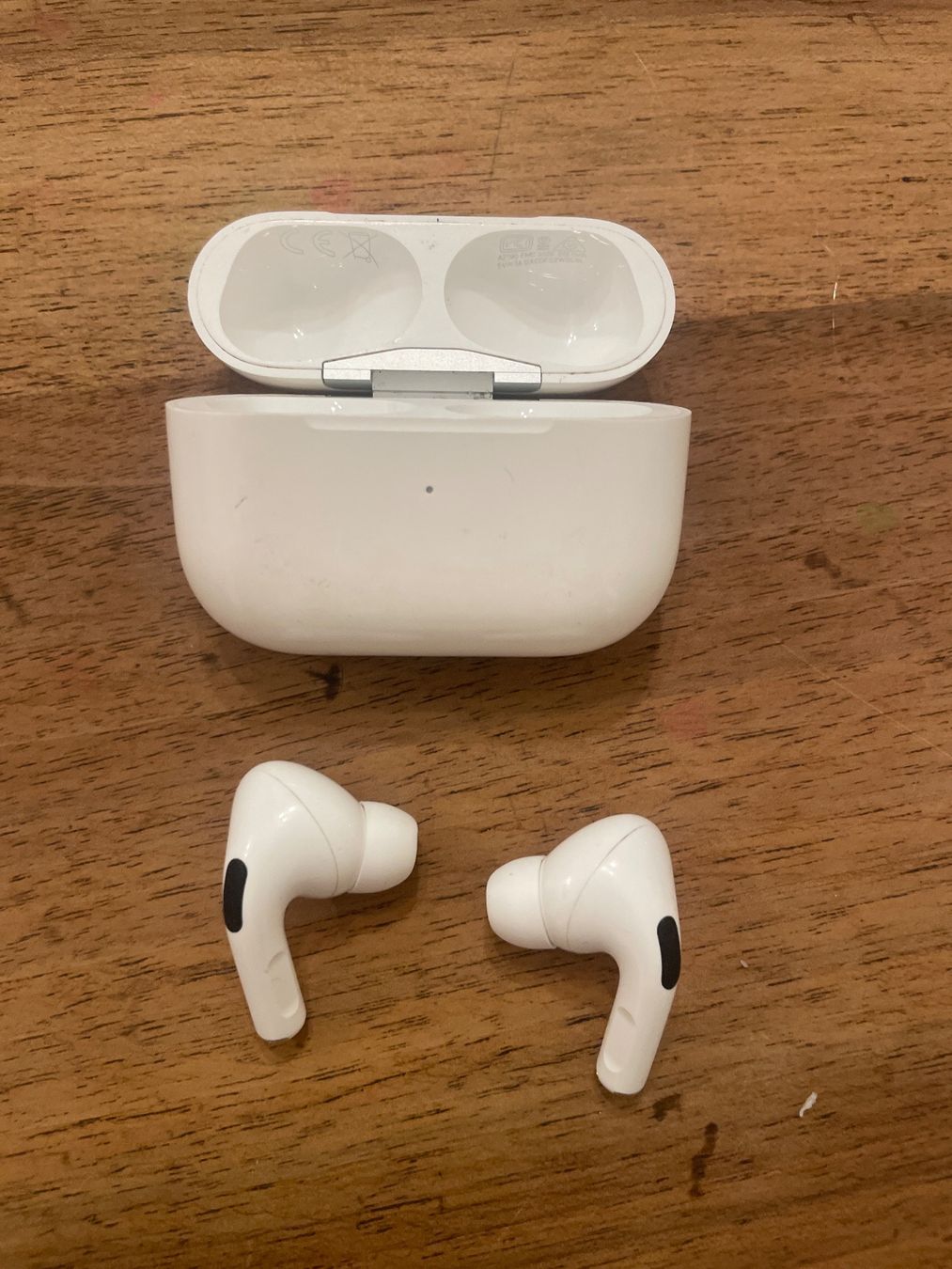 Apple Cuffie: Airpods Pro Apple – Usato da Zürich venduto da sar_2zkz 4