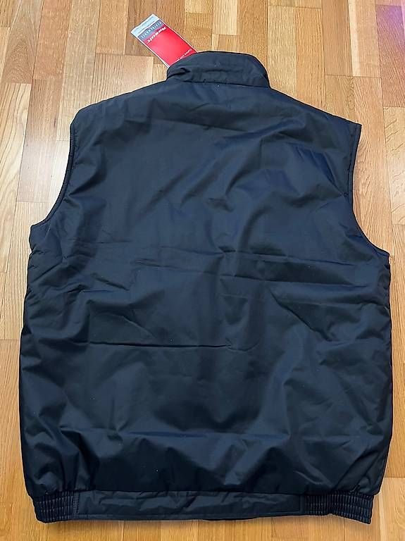 Gilets & Westen: NVIDIA Result Performance Outerware Gilet mit Logo L – Neu und originalverpackt aus Ehrendingen von Veiga 2