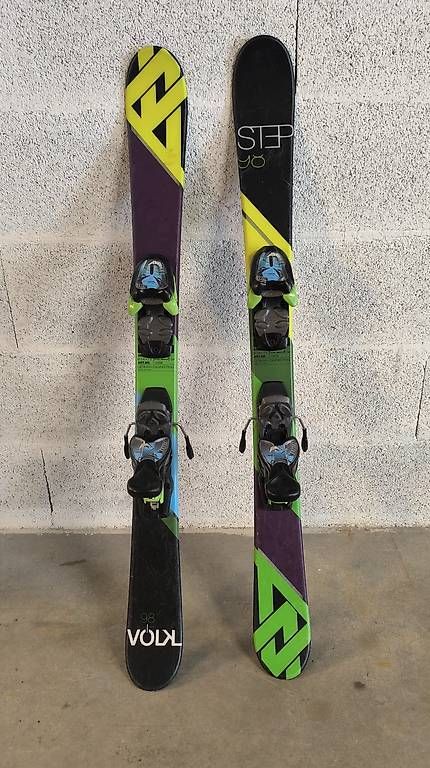 Völkl Sci: Ski enfant Volkl Step 98 + Marker fix – Usato da Pont-la-Ville venduto da cri_6ltn