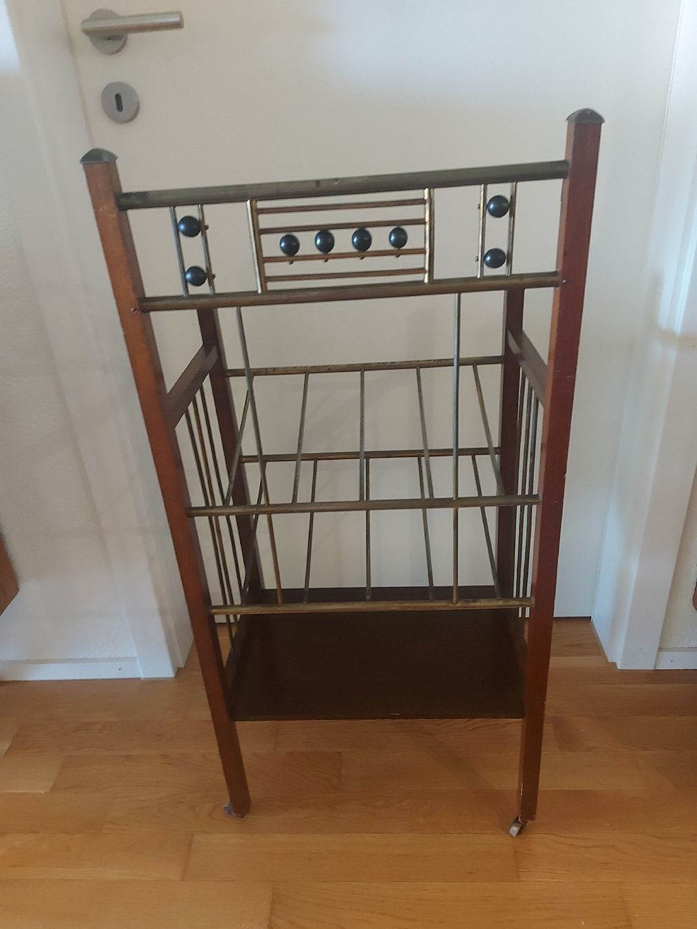 Altro per la casa: Wiener Jugendstil Zeitungsständer – Usato da Ostermundigen venduto da son_vd9k 6