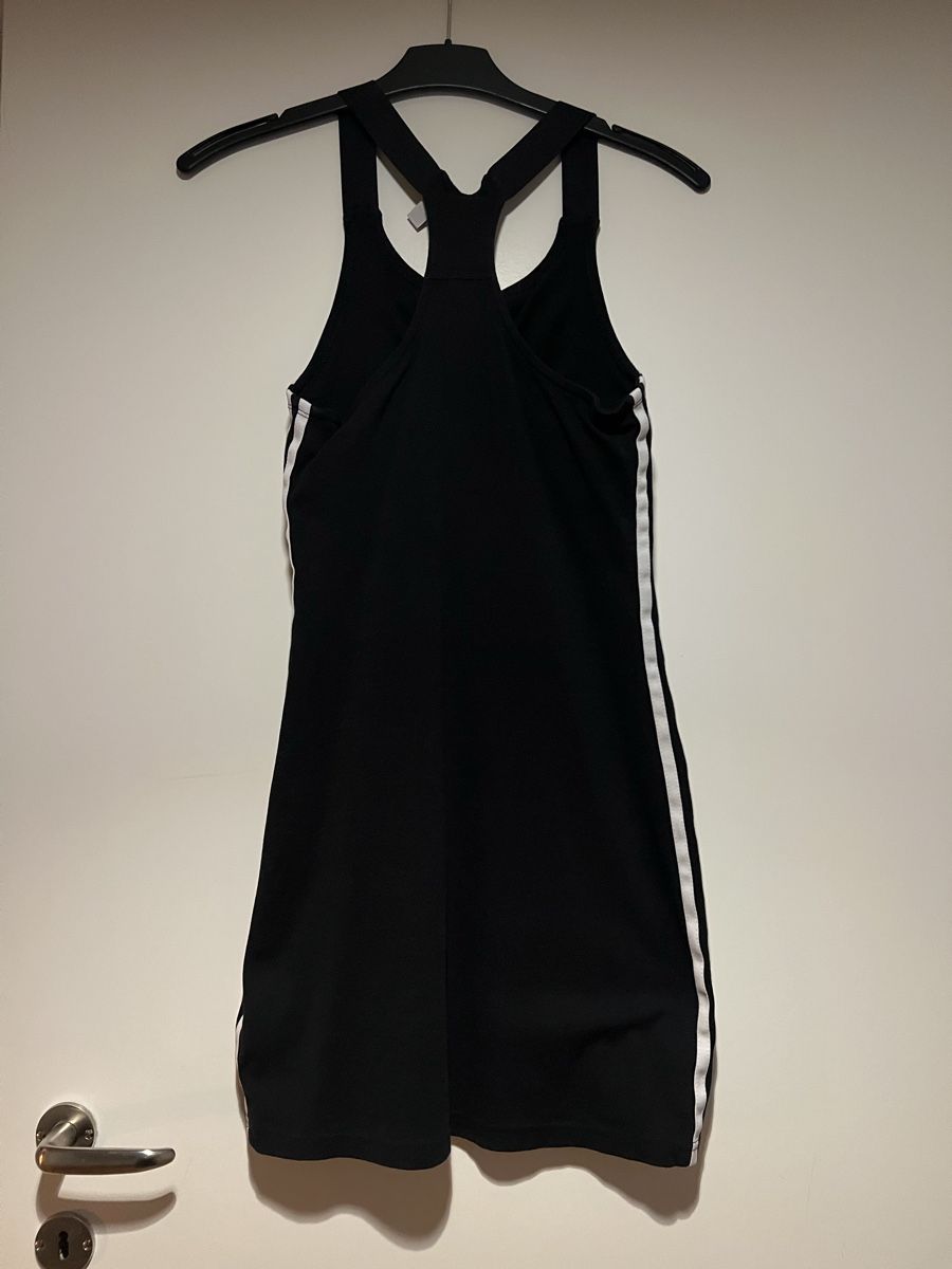 Vestiti: Adidas Kleid – Usato da Zürich venduto da amh_d2ch 1