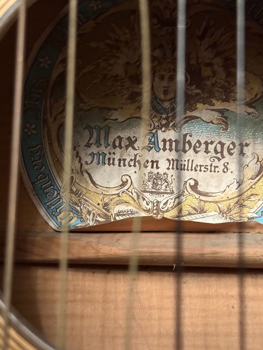 Strumenti musicali: Antike Gitarre der Marke Max Amberger – Usato da Goldach venduto da Donpancho 2