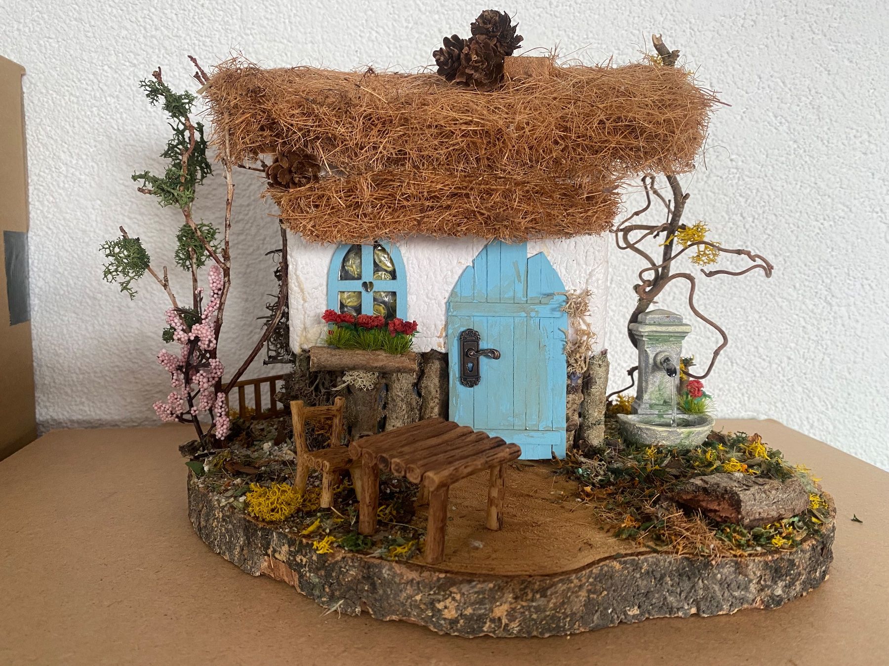 Alle Dekorationen: Wichtelhaus – Neu (gemäss Beschreibung) aus Walterswil SO von Weihnachtswichtel.ch