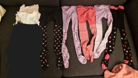Unterhemd und Strumpfhosen 98/104