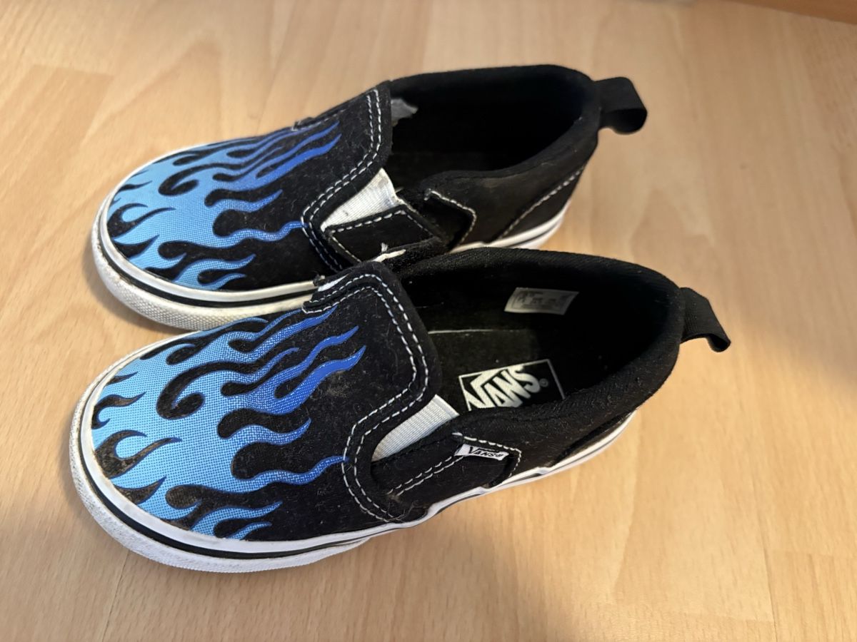 Vans Schuhe für Jungen: Vans Schuhe Grösse 24,5 – Gebraucht aus St. Gallen von mir_w6bf 1