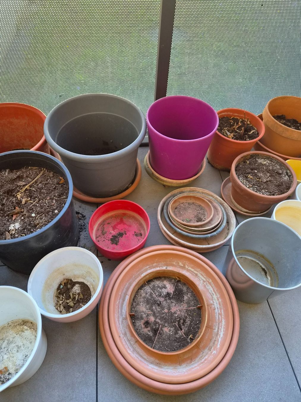 Vasi per fiori: Blumentöpfe diverses Material und Grösse gemischt ab 1.00 – Usato da Zürich venduto da Citalo 3