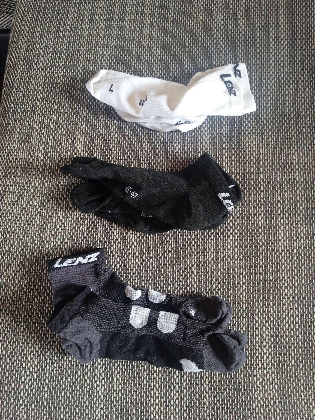 Lotti di vestiti: LENZ running shocks – Nuovo (secondo la descrizione) da Flums venduto da hec_flums