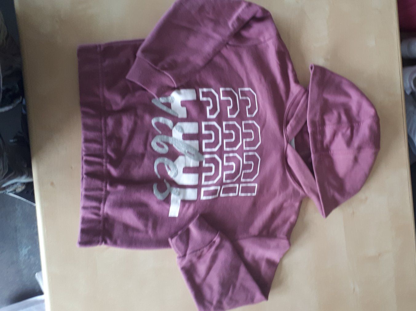 Pulls et sweat-shirts: Pullover gr 128 – D'occasion à Steg im Tösstal par martinkreisl 2