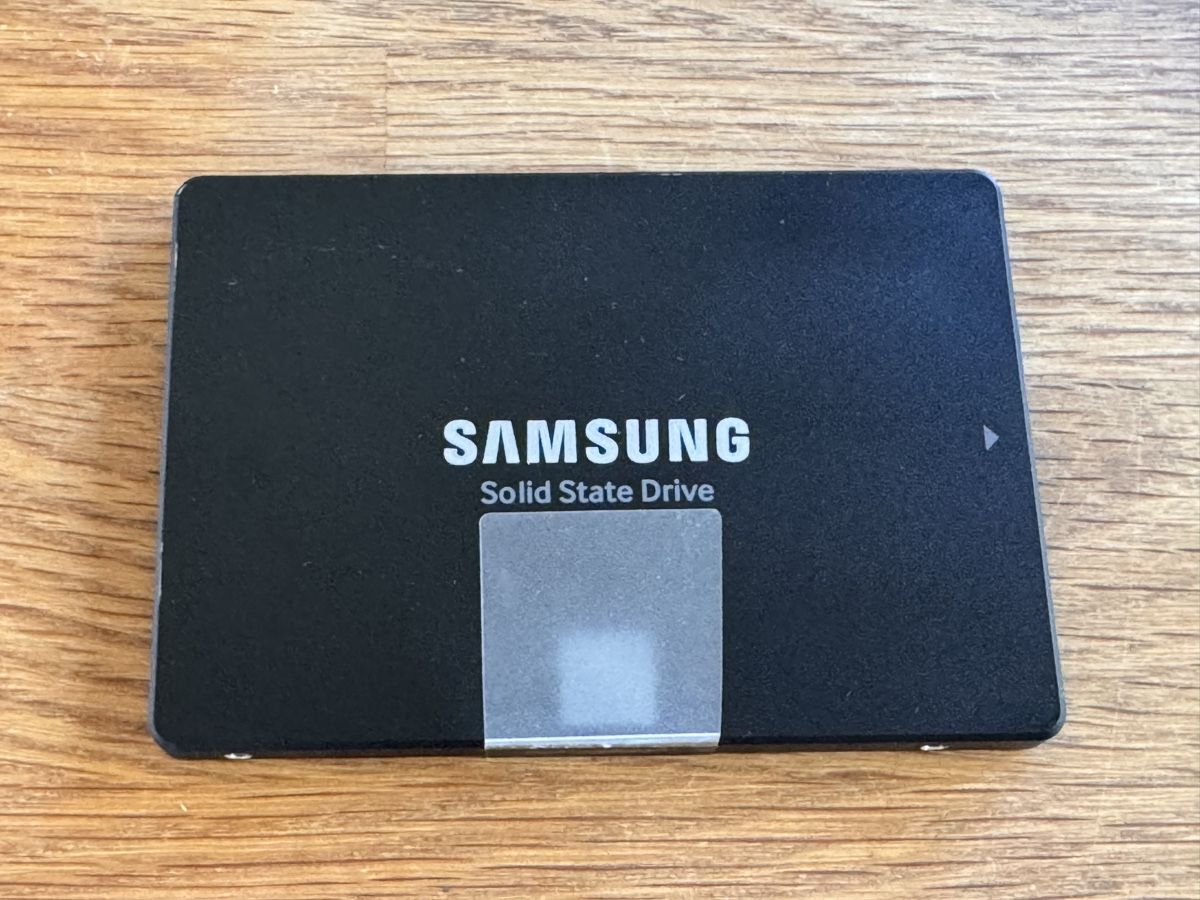 Samsung Dischi rigidi: Samsung 850 EVO 1TB SSD – Usato da Zürich venduto da Retro_Legends 1