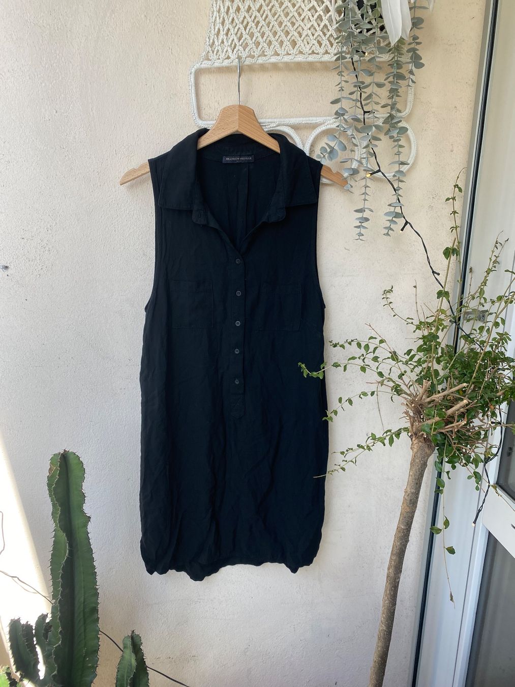 Brandy Melville Kleider: Robe sans manches noire Brandy Melville taille U – Gebraucht aus Genève von lejardindesvetements 2