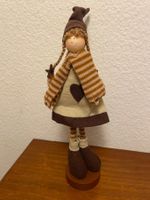 Figur Mädchen Wichtel Herbst Winter Dekoration Deko Stoff