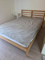 Bett 140/200 mit Lattenrost und Matraze