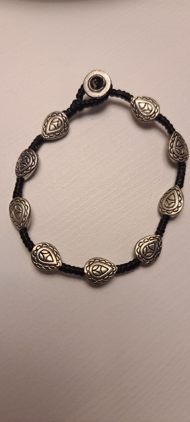 Bracciali & Braccialetti: Schwarzes Armband mit Silber Elementen – Nuovo (secondo la descrizione) da Perlen venduto da SPICE24