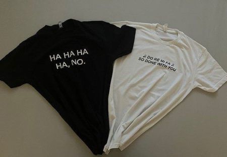 T-shirts humoristiques en lot, parfait pour l'été ! T M