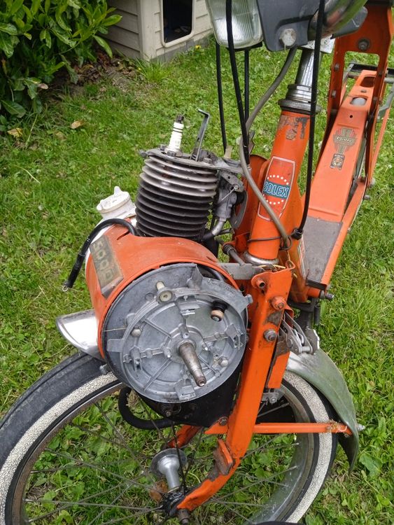 Vélo Solex 5000 Jaune - À Réviser (Moteur, Rouille) - À Retirer Au Pyla