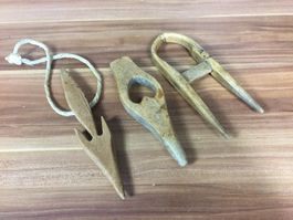 Antike gebrauchte Holzteile von Heuseilen