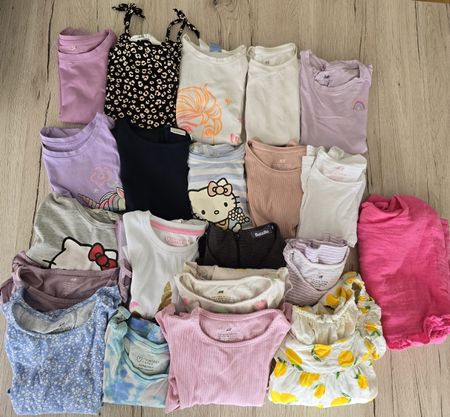 Grosses Mädchen Sommer-Kleiderpaket 21 Teile. Grösse 110/116