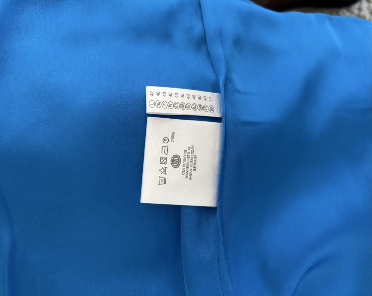 Giacche: Damen Blazer blau Gr 40 – Usato da Niederrohrdorf venduto da Wimabu531 2