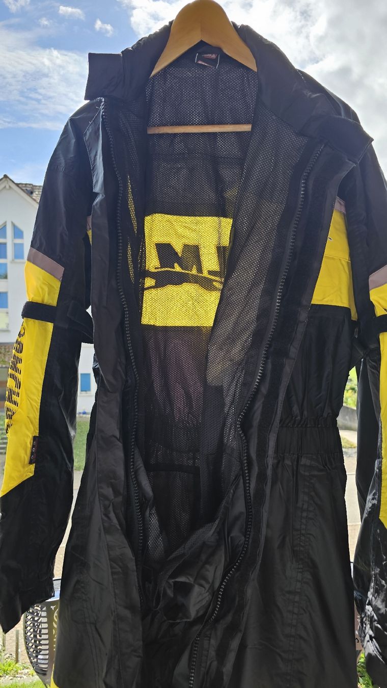 FLM Completi & Tailleur: Damenmotorrad Regenkompi – Usato da Alberswil venduto da nic_kcs7 5