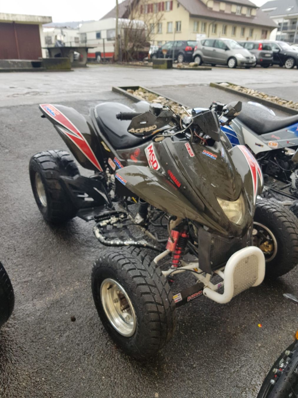 Dinli Quads: Quad  – Défectueux à Konolfingen par mel_nq8v