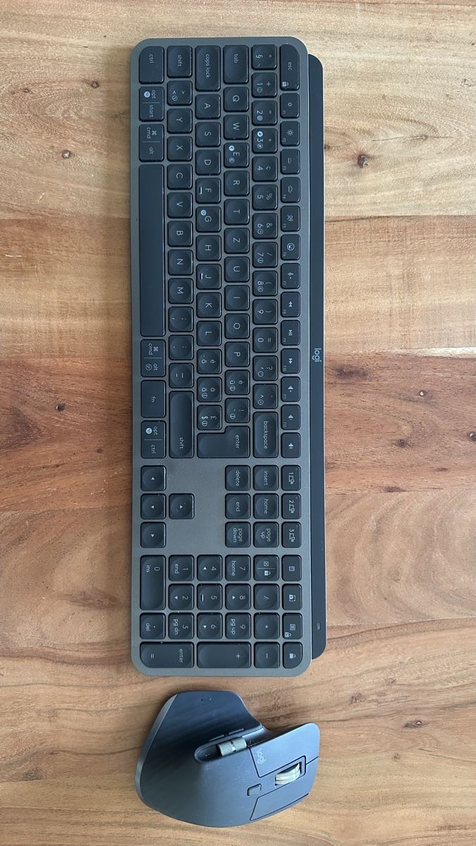 Logitech Tastaturen: Logitech MX Bundle – Gebraucht aus Zweidlen von mar_f6dh