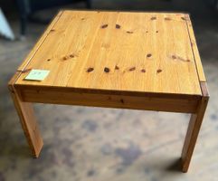 Salontisch, aus Holz, zu verkaufen