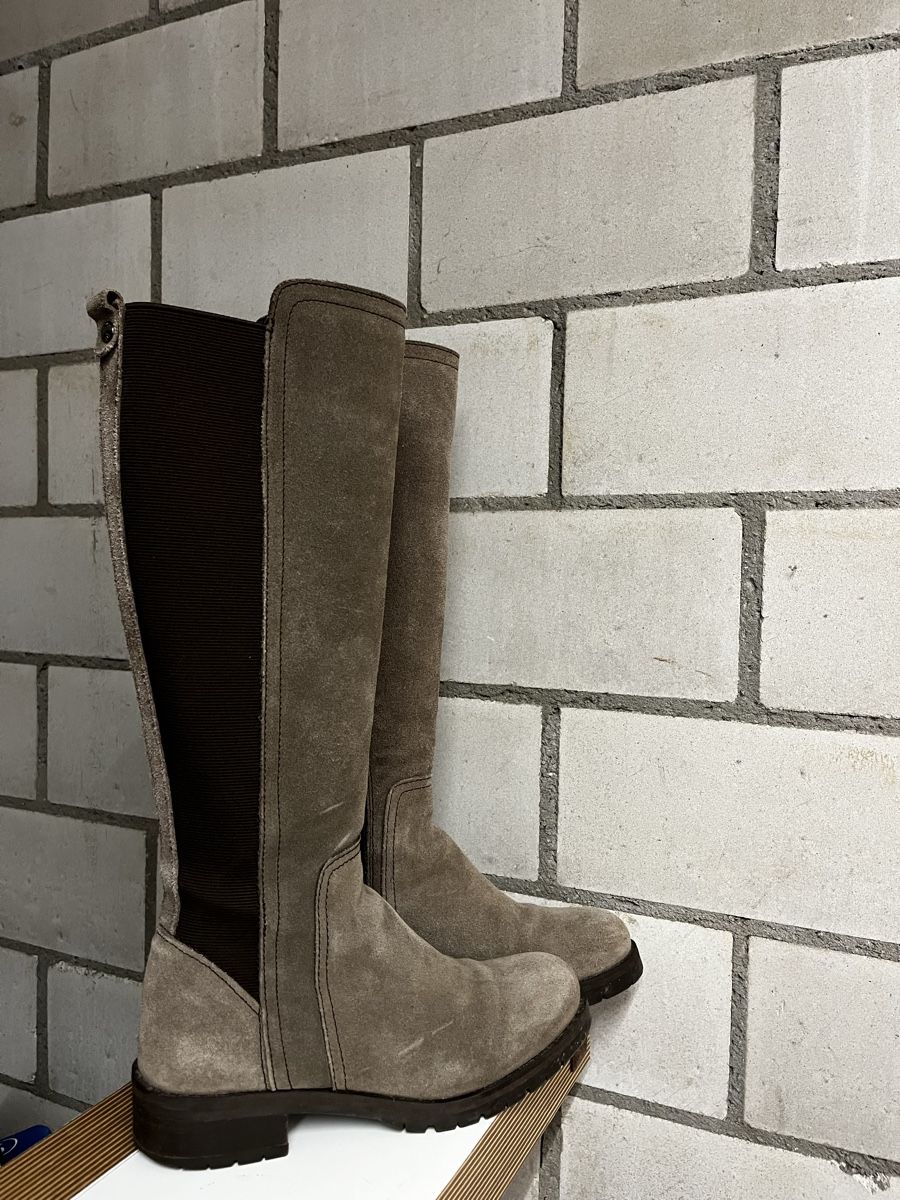 Scarpe da donna: Italian Suede Stiefel Gr. 38 – Usato da Mettmenstetten venduto da Robbarob 1